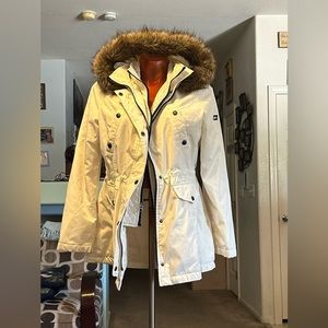 White coat with fur lining XL from Nautica